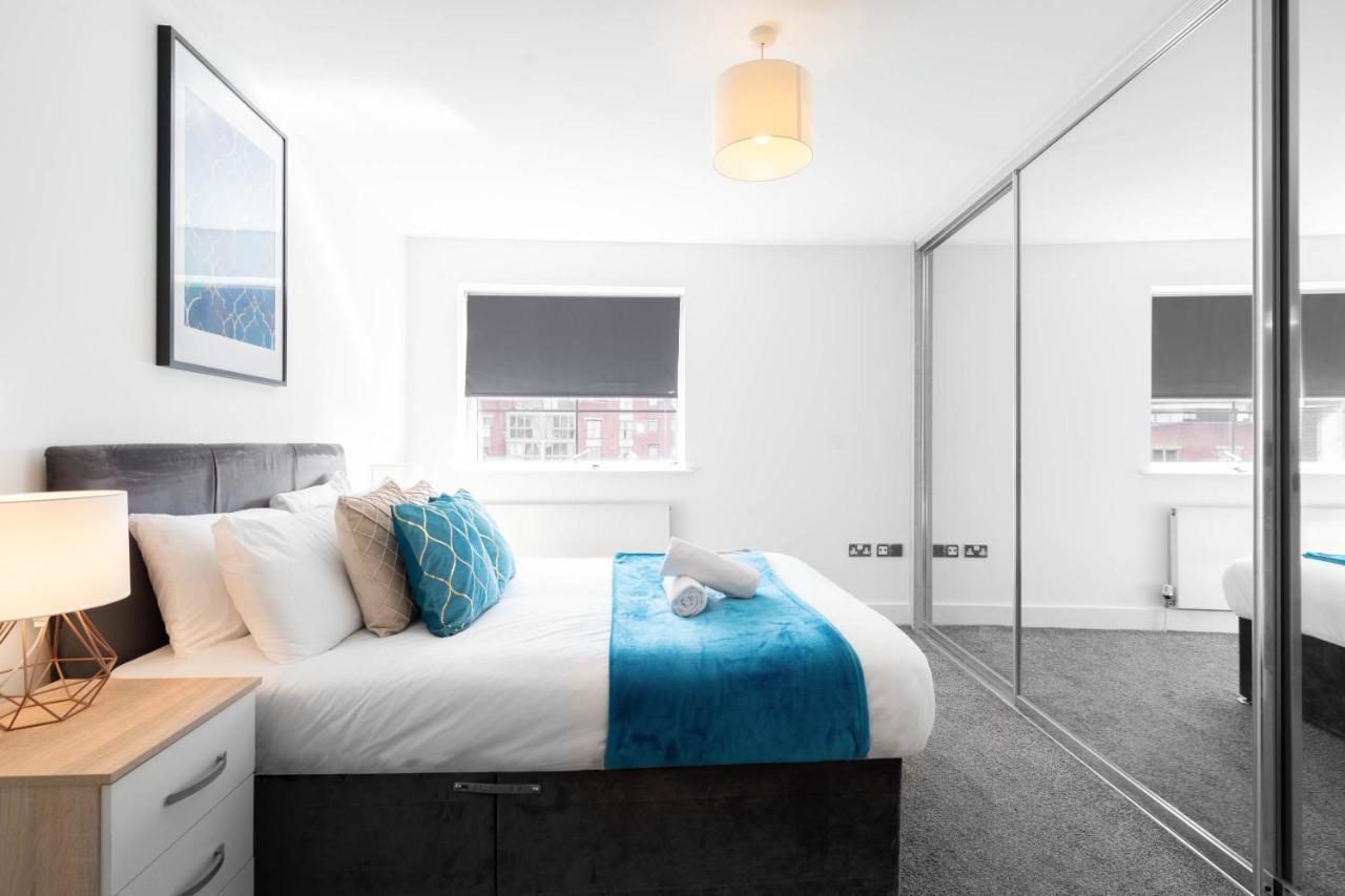 City Centre - Two Bedroom Apartment - Juliet Balcony - Secure Parking - Wifi - Smart Tv Birmingham Eksteriør billede