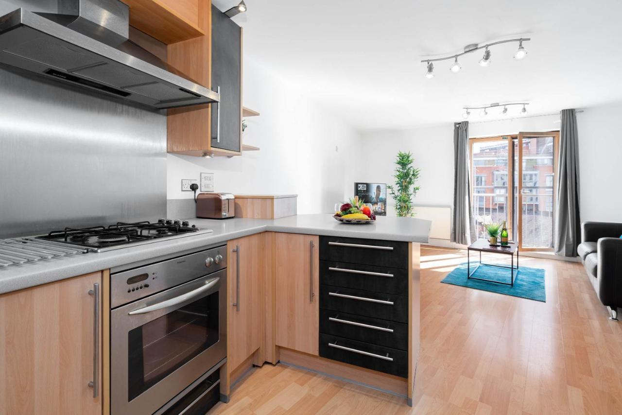 City Centre - Two Bedroom Apartment - Juliet Balcony - Secure Parking - Wifi - Smart Tv Birmingham Eksteriør billede